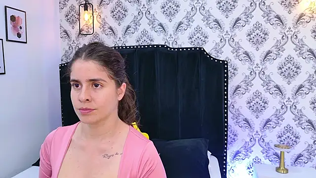 LexaDeRusso online show from 11.20.25