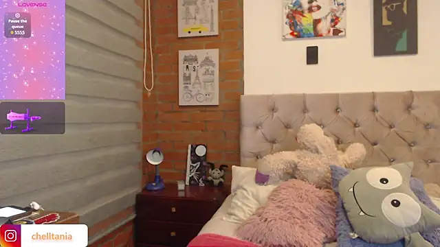 Snapshot of chell_gh chatting on 09.18.25 chell gh online show from 09.18.25