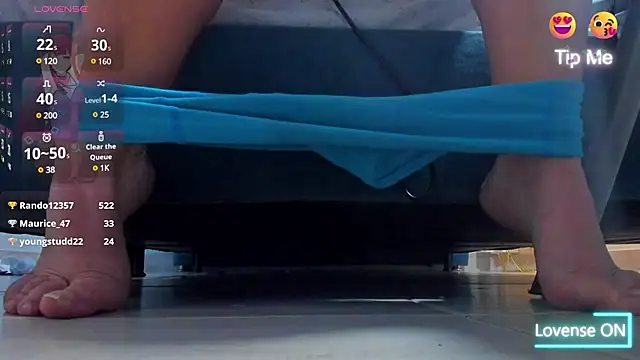 blondehorny69 online show from 02.12.25