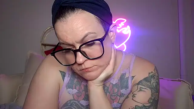 quinnmariexo online show from 02.08.26