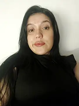 Sophie-hatter online show from 03.20.25