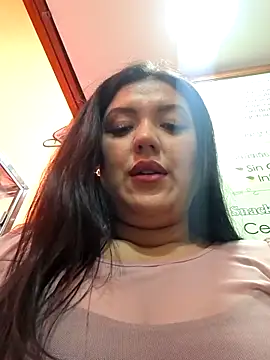 Sophie-hatter online show from 04.21.26