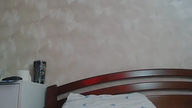 Snapshot of EverlastBlum chatting on 09.10.25 EverlastBlum online show from 09.10.25