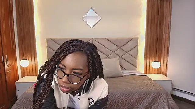 Raquel jones online show from 04.18.26