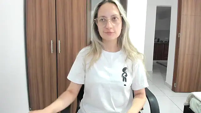 Adele johnsonn1 online show from 09.11.25