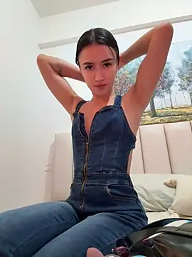 SaraWilliamss  online show from 12.25.24