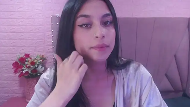 Snapshot of MelodySweett chatting on 12.19.24 MelodySweett online show from 12.19.24