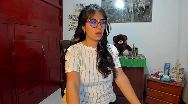 Snapshot of Isabellaa22_1 chatting on 01.08.25 Isabellaa22 1 online show from 01.08.25