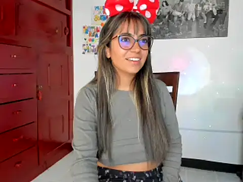 Snapshot of Isabellaa22_1 chatting on 02.10.25 Isabellaa22 1 online show from 02.10.25