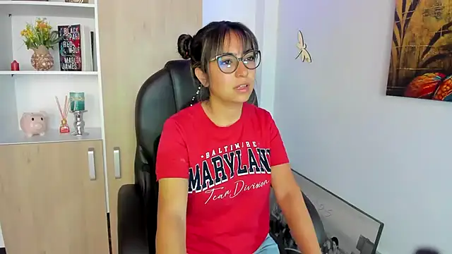 Snapshot of Isabellaa22_1 chatting on 03.05.25 Isabellaa22 1 online show from 03.05.25