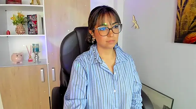 Snapshot of Isabellaa22_1 chatting on 03.19.25 Isabellaa22 1 online show from 03.19.25