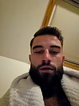 Vekie 007 online show from 10.18.25