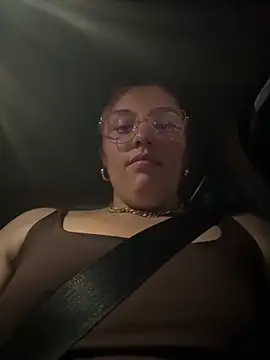 Snapshot of Fieryfenixx chatting on 03.22.25 Fieryfenixx online show from 03.22.25