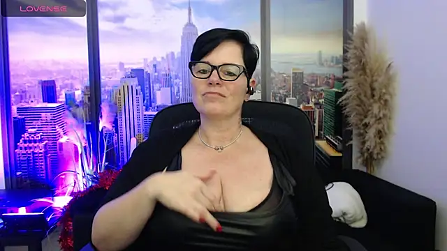 Snapshot of ninarandmann chatting on 12.09.24 ninarandmann online show from 12.09.24