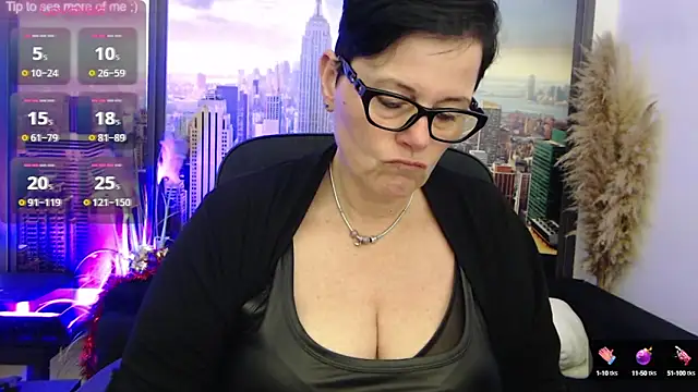 Snapshot of ninarandmann chatting on 01.20.25 ninarandmann online show from 01.20.25