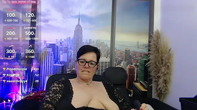 Snapshot of ninarandmann chatting on 03.09.25 ninarandmann online show from 03.09.25