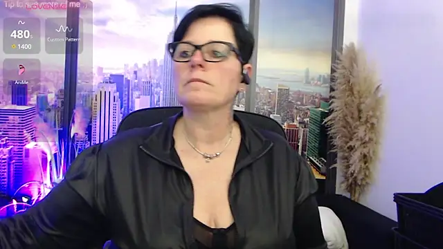 Snapshot of ninarandmann chatting on 03.13.25 ninarandmann online show from 03.13.25