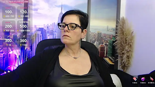 Snapshot of ninarandmann chatting on 03.14.25 ninarandmann online show from 03.14.25