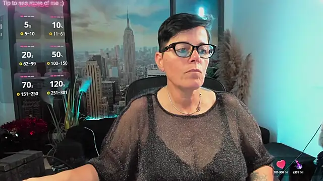 Snapshot of ninarandmann chatting on 10.01.25 ninarandmann online show from 10.01.25