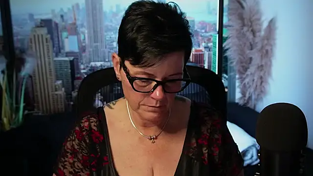 Snapshot of ninarandmann chatting on 11.09.25 ninarandmann online show from 11.09.25