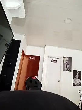 Natasha milf   online show from 11.12.25