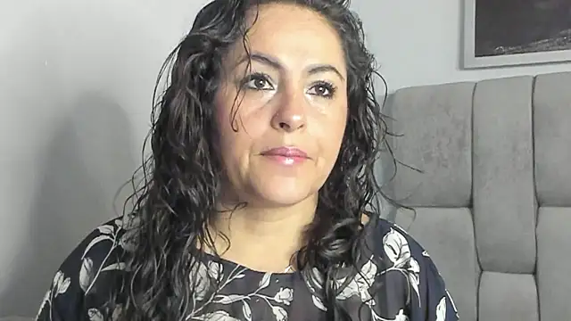 hanny milf online show from 09.24.25