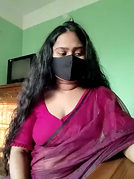 Idhika Paul online show from 02.16.25