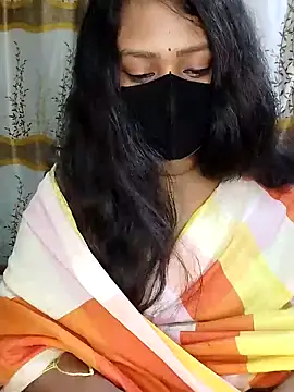 Idhika Paul online show from 02.19.25