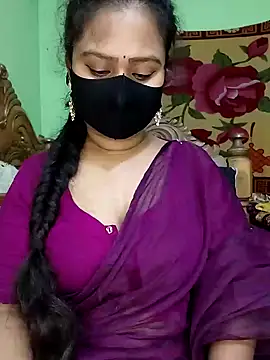 Idhika Paul online show from 02.19.25