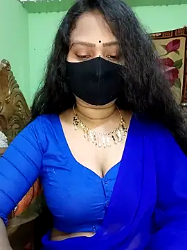 Idhika Paul online show from 02.21.25