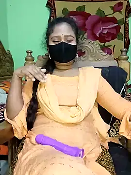 Idhika Paul online show from 02.23.25