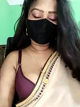 Snapshot of Idhika_Paul chatting on 03.03.26 Idhika Paul online show from 03.03.26