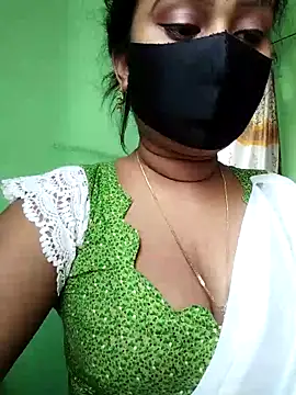 Snapshot of Idhika_Paul chatting on 04.06.26 Idhika Paul online show from 04.06.26