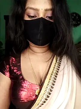 Snapshot of Idhika_Paul chatting on 04.08.26 Idhika Paul online show from 04.08.26