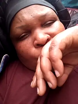 HOTSUGARX5 online show from 12.18.24