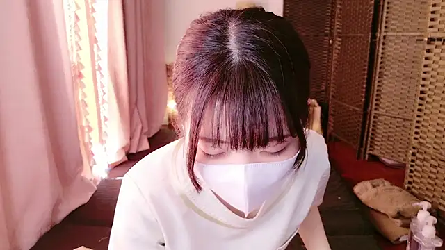 Snapshot of irohani_usagi chatting on 01.10.25 irohani usagi online show from 01.10.25