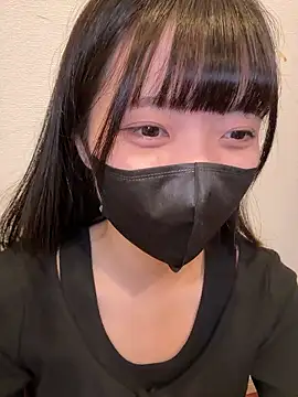 Snapshot of irohani_usagi chatting on 09.14.25 irohani usagi online show from 09.14.25