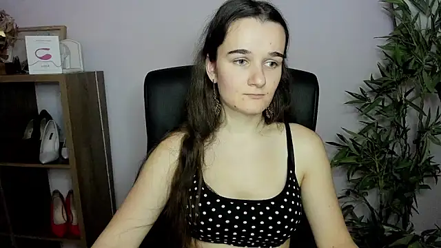 KateDelight online show from 12.08.24