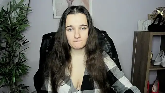 KateDelight online show from 12.21.24