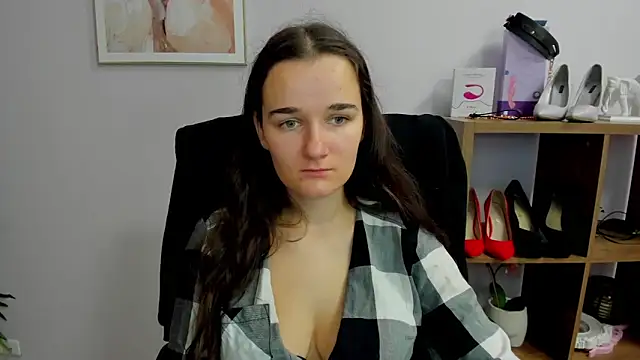 KateDelight online show from 10.11.25