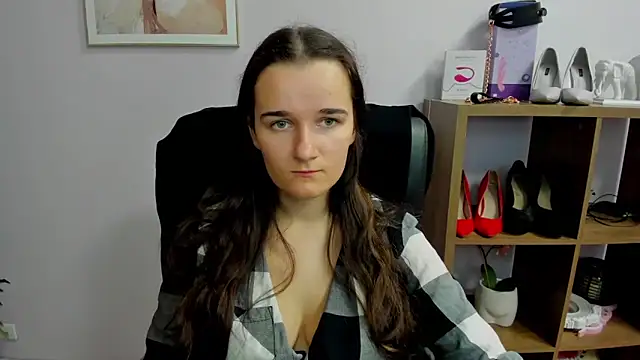 KateDelight online show from 10.12.25