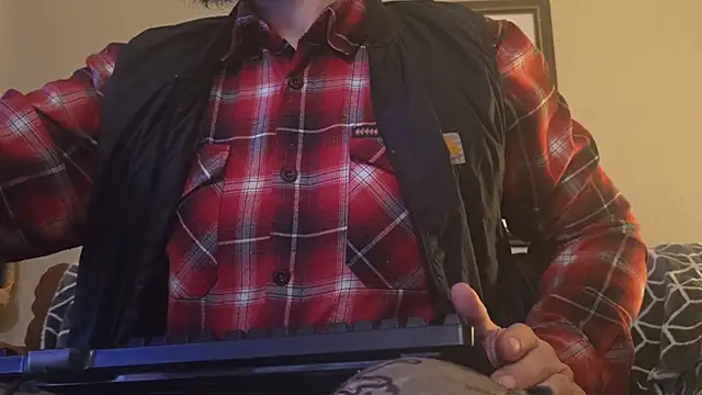 Snapshot of Armyexhibitionistvet chatting on 02.18.26 Armyexhibitionistvet online show from 02.18.26