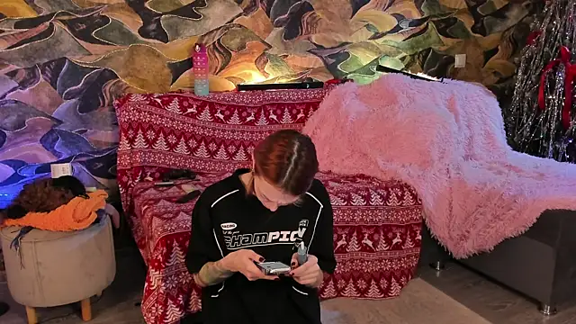 CrystalRey online show from 12.21.24