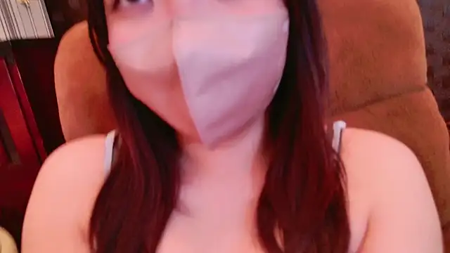 Snapshot of pyon_kawa chatting on 02.02.25 pyon kawa online show from 02.02.25