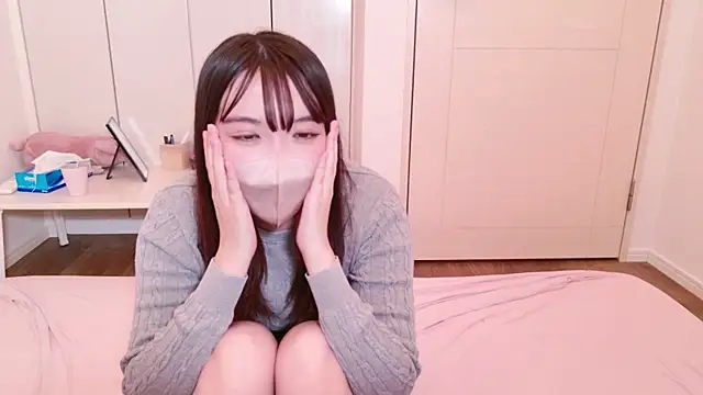 Snapshot of pyon_kawa chatting on 03.05.25 pyon kawa online show from 03.05.25