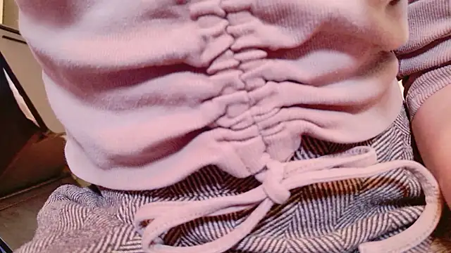 Snapshot of sayaka_xo chatting on 11.20.25 sayaka xo online show from 11.20.25