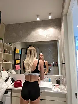 LuisaBecker online show from 09.09.25