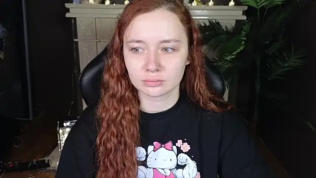 Snapshot of carolina_elf chatting on 02.08.25 carolina elf online show from 02.08.25