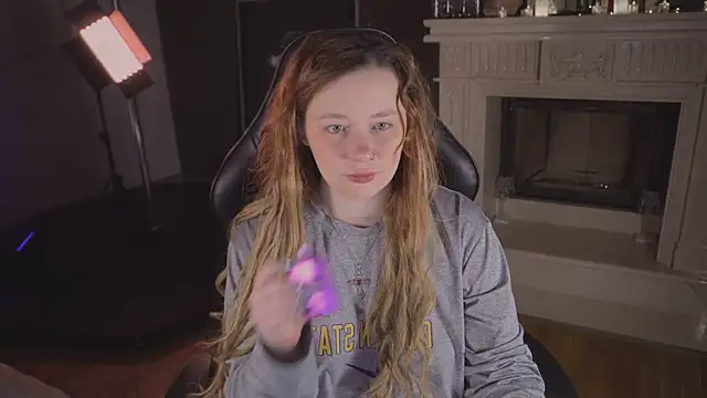 carolina elf online show from 04.12.26