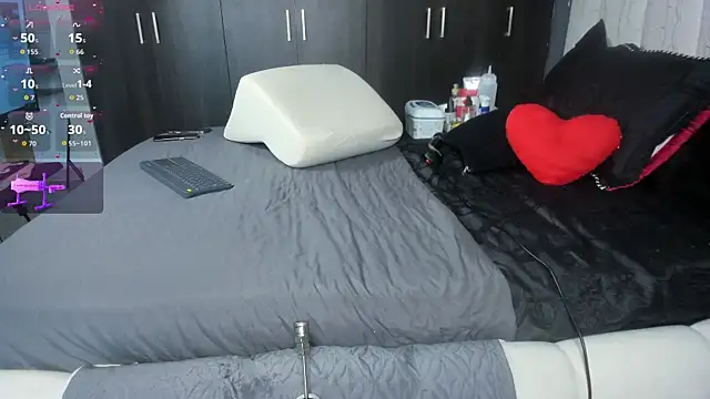 Snapshot of merida_blue_ chatting on 01.07.26 merida blue online show from 01.07.26